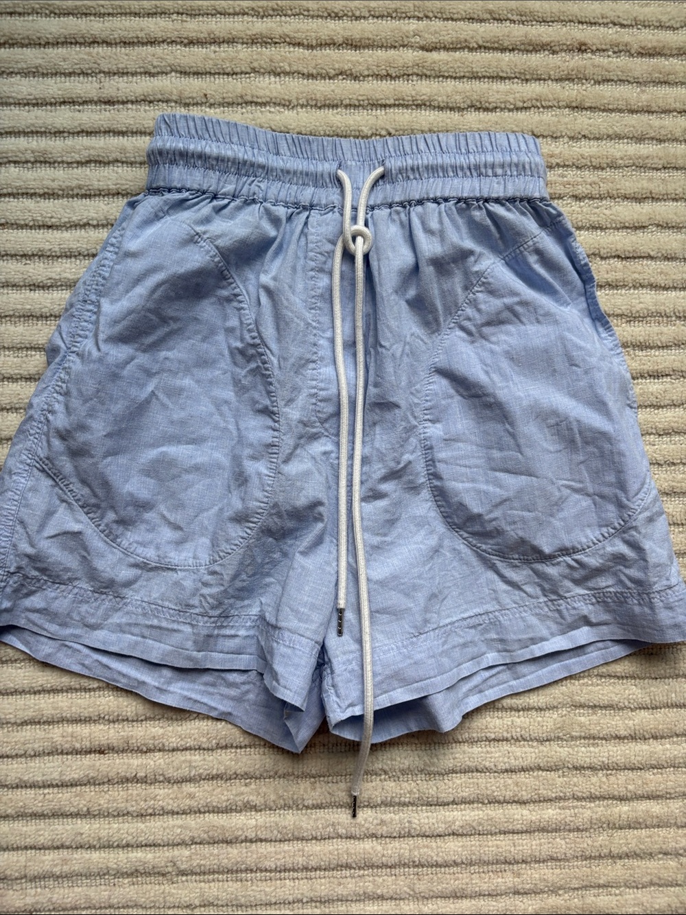Lee Mathews shorts size XS